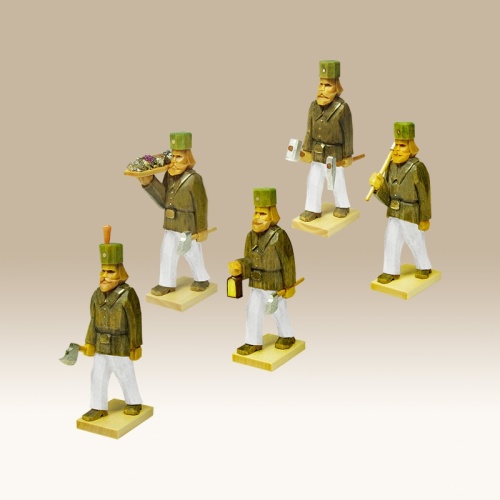 bergparade-9cm-f1