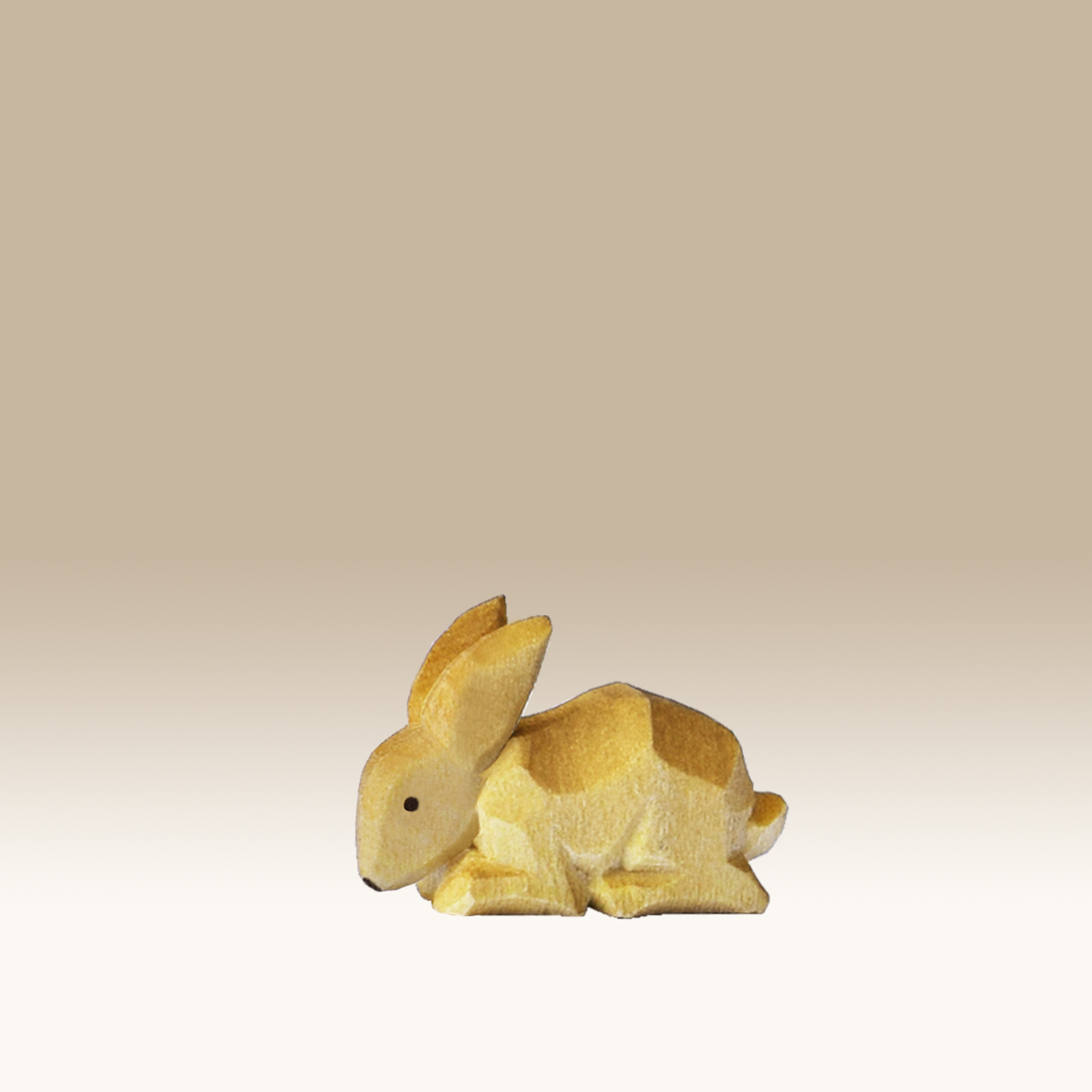 Geschnitzter Hase, äsend