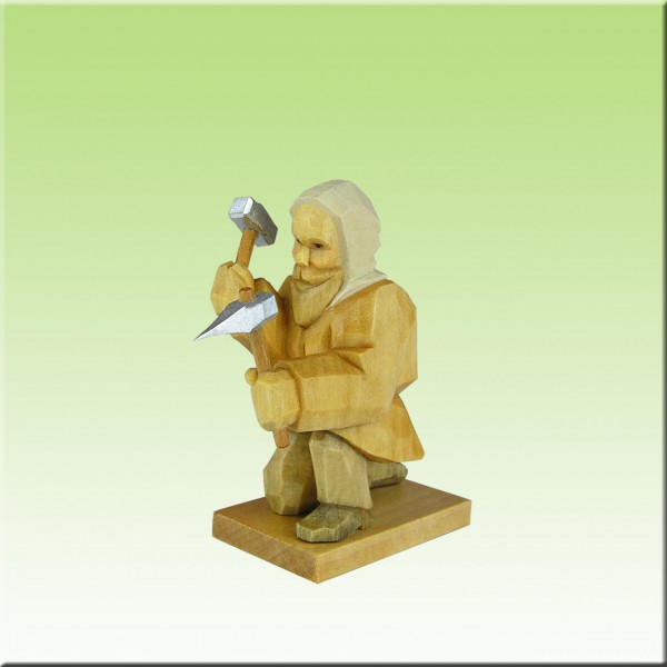 geschnitzter Bergmann, kniend hackend, 7cm, farbig lasiert